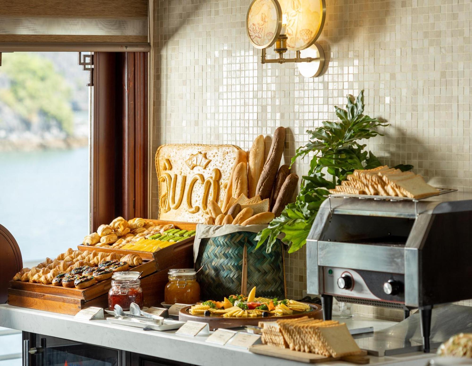 The Au Co Cruise - Managed By Bhaya Cruise Hotel Ha Long Luaran gambar
