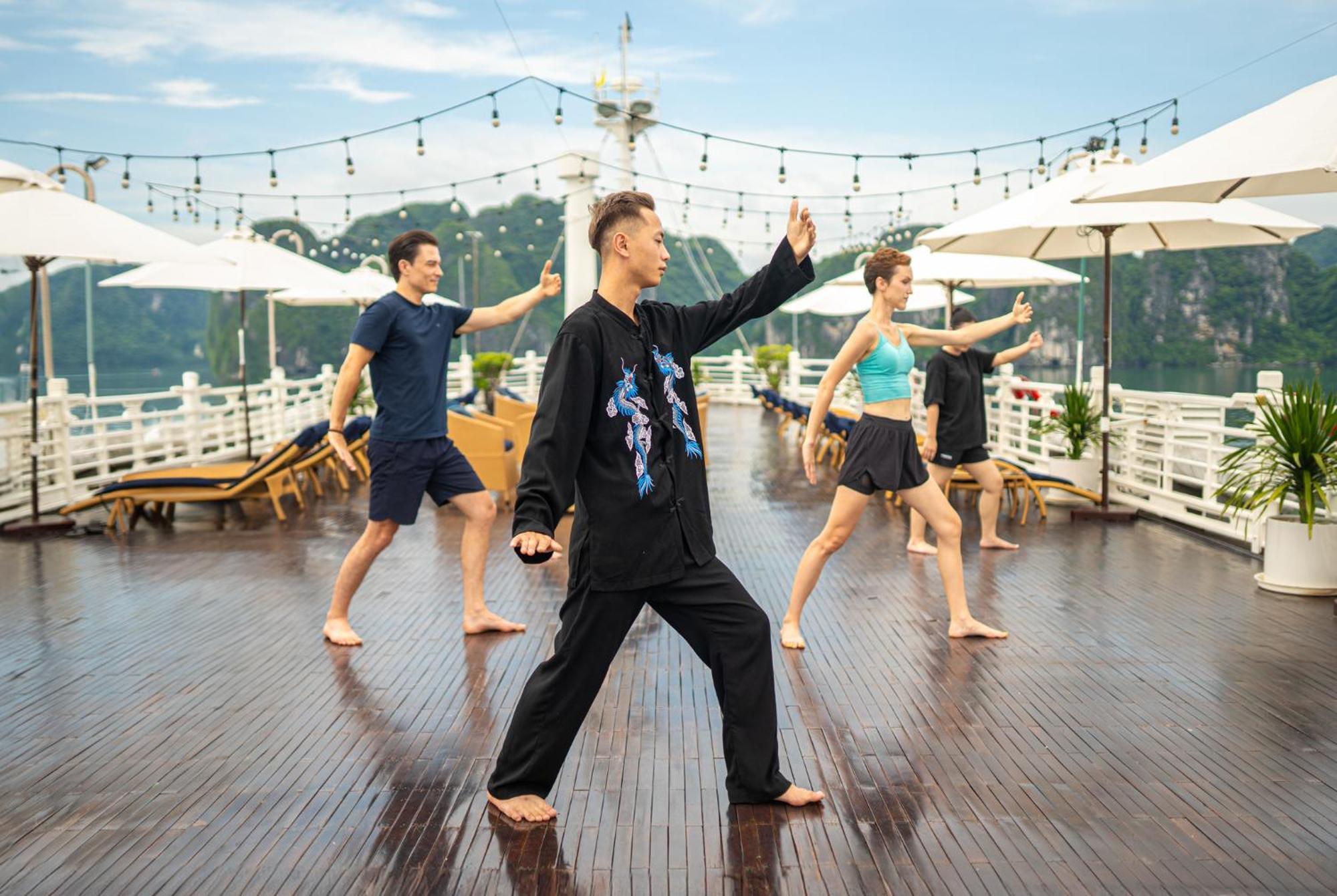 The Au Co Cruise - Managed By Bhaya Cruise Hotel Ha Long Luaran gambar